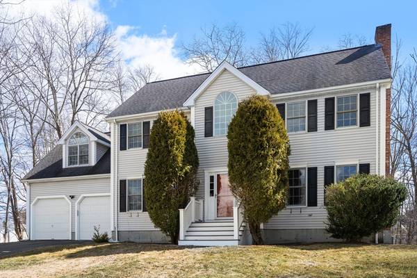 5 Little Tree Rd, Medway, MA 02053