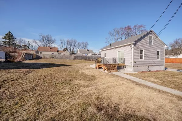 Wilbraham, MA 01095,16 Dudley Street