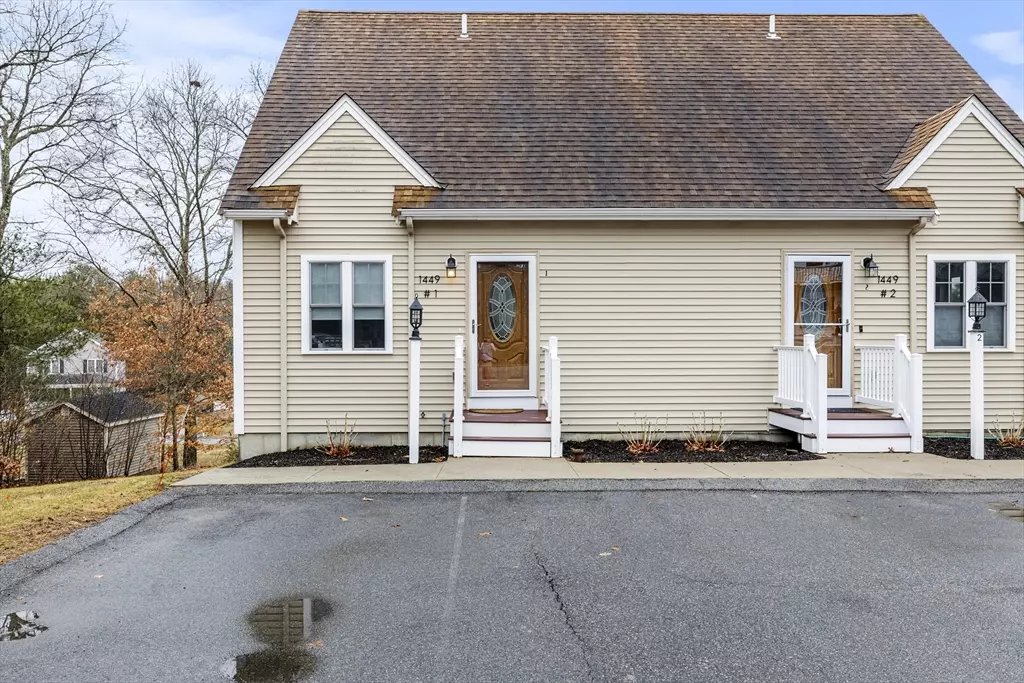 Hanson, MA 02341,1449 Main St #1