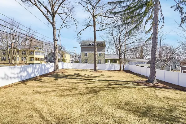 Chelmsford, MA 01863,28 Washington St