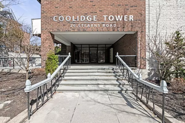 20 Stearns Rd #30, Brookline, MA 02446