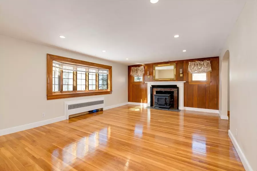 10 Rindge St., Weymouth, MA 02189