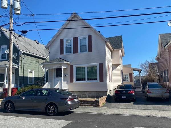 211 Mount Hope St, Lowell, MA 01854