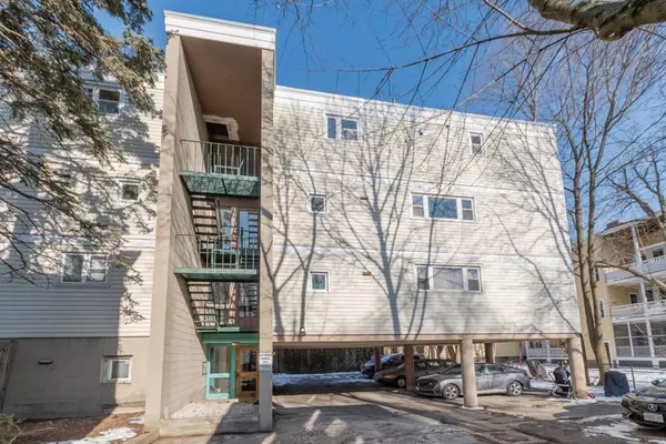 478 Putnam Ave #4, Cambridge, MA 02139