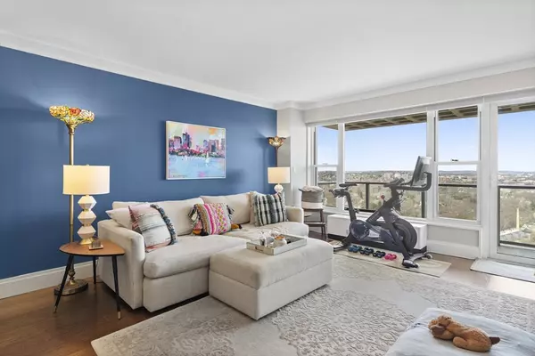 111 Perkins #261, Boston, MA 02130