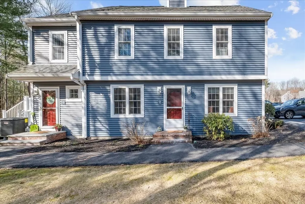 Rockland, MA 02370,2 Hobart Ln #2