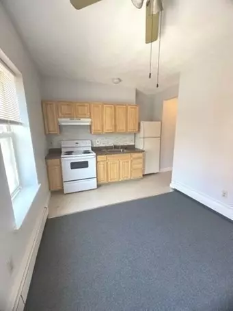 122 Berkshire Street #6(3A), Cambridge, MA 02141