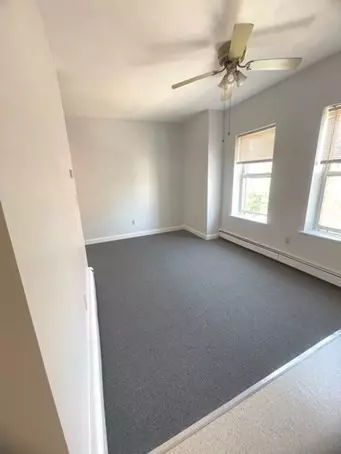 Cambridge, MA 02141,122 Berkshire Street #6(3A)