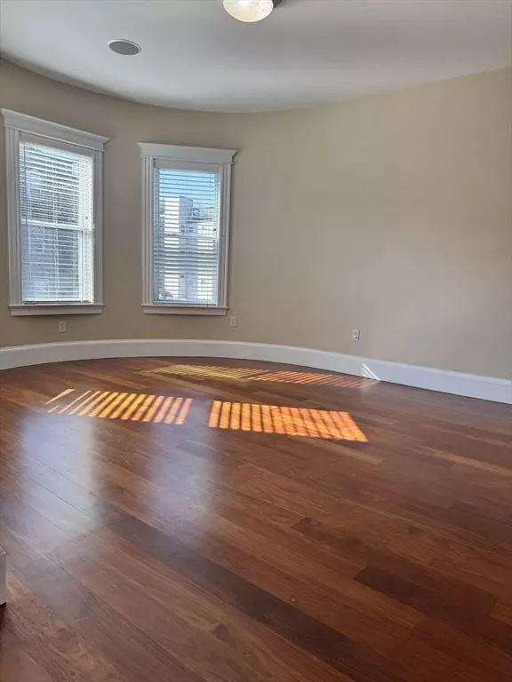 Boston, MA 02127,34 Emerson Street #2