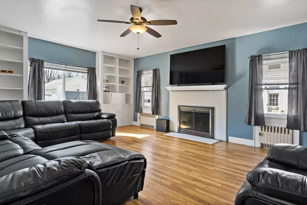 Taunton, MA 02780,19 General Cobb Street