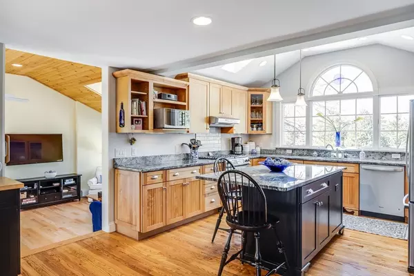 Orleans, MA 02653,30 Beach Rd #30