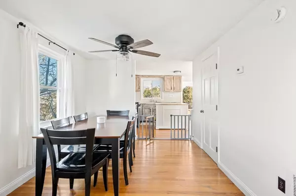 Hull, MA 02045,18 Wyola Rd