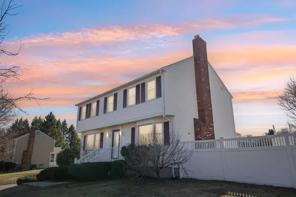 Medway, MA 02053,6 Waterview Dr