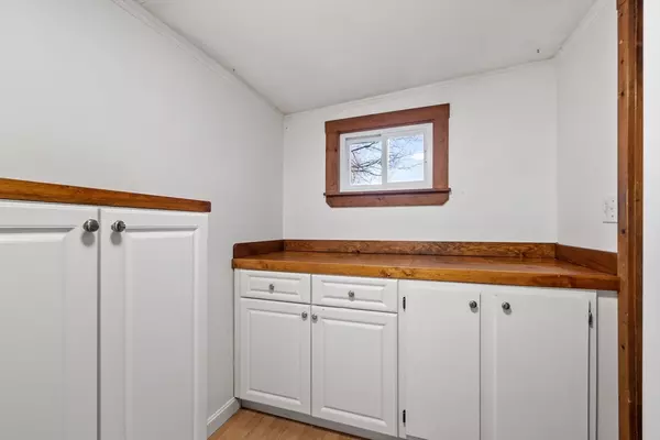 Lunenburg, MA 01462,352 Whalom Rd