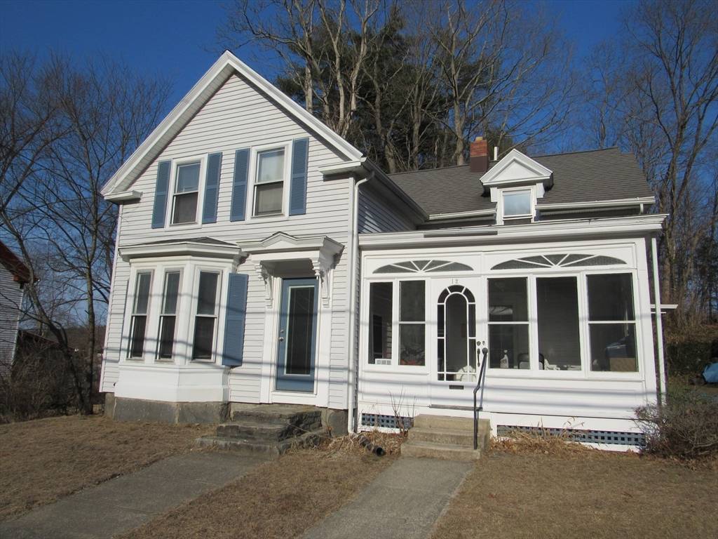 12 Green St, Monson, MA 01057