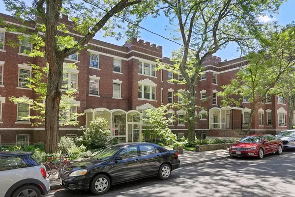 6 Arlington St #31, Cambridge, MA 02140
