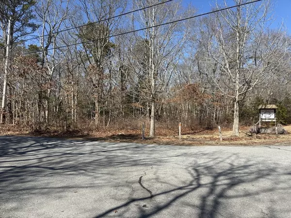 Sandwich, MA 02563,39 John Ewer Rd
