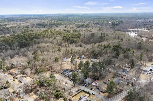 Norton, MA 02766,9 Ledge Road