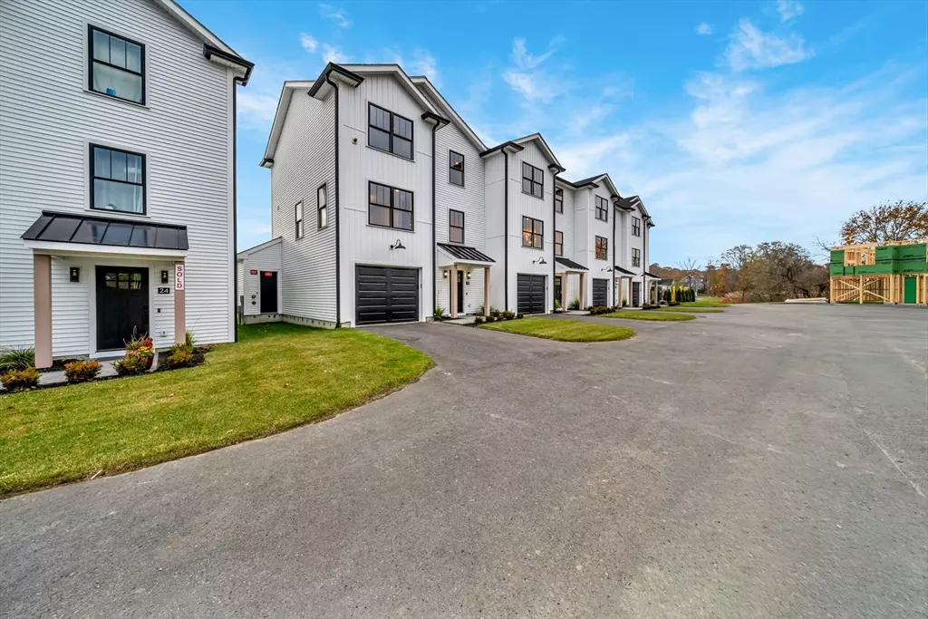 Lynn, MA 01905,32 Birch Brook Road #25