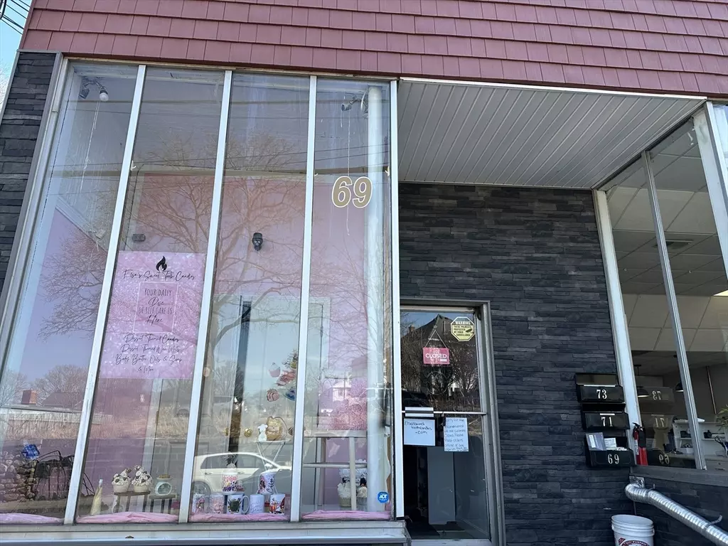 Millbury, MA 01527,69 Elm St