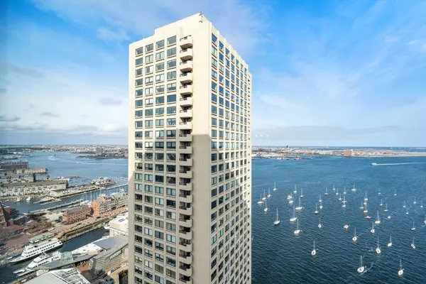 Boston, MA 02110,65 East India Row #32D
