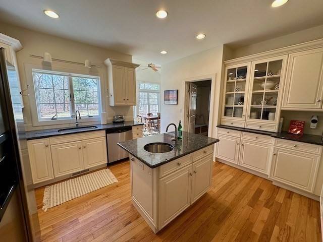West Tisbury, MA 02575,35 Woody Bottom Rd