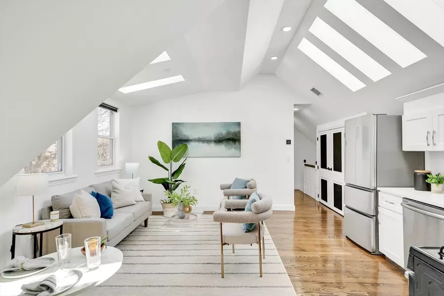 27 Whitten St #3, Boston, MA 02122