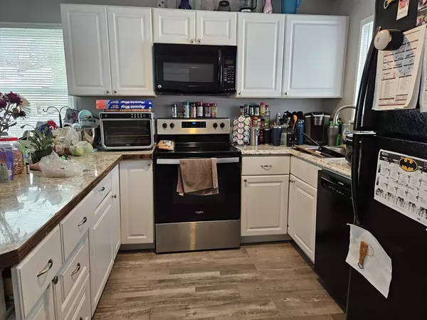 Ayer, MA 01432,26 Harvard #F