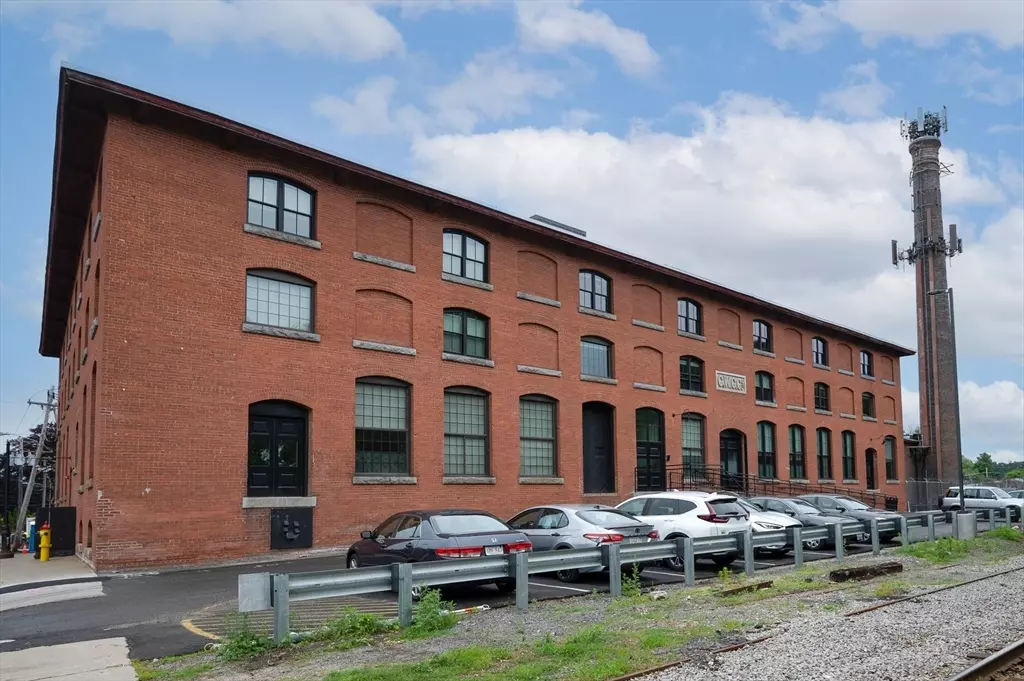 Clinton, MA 01510,55 Sterling St #111