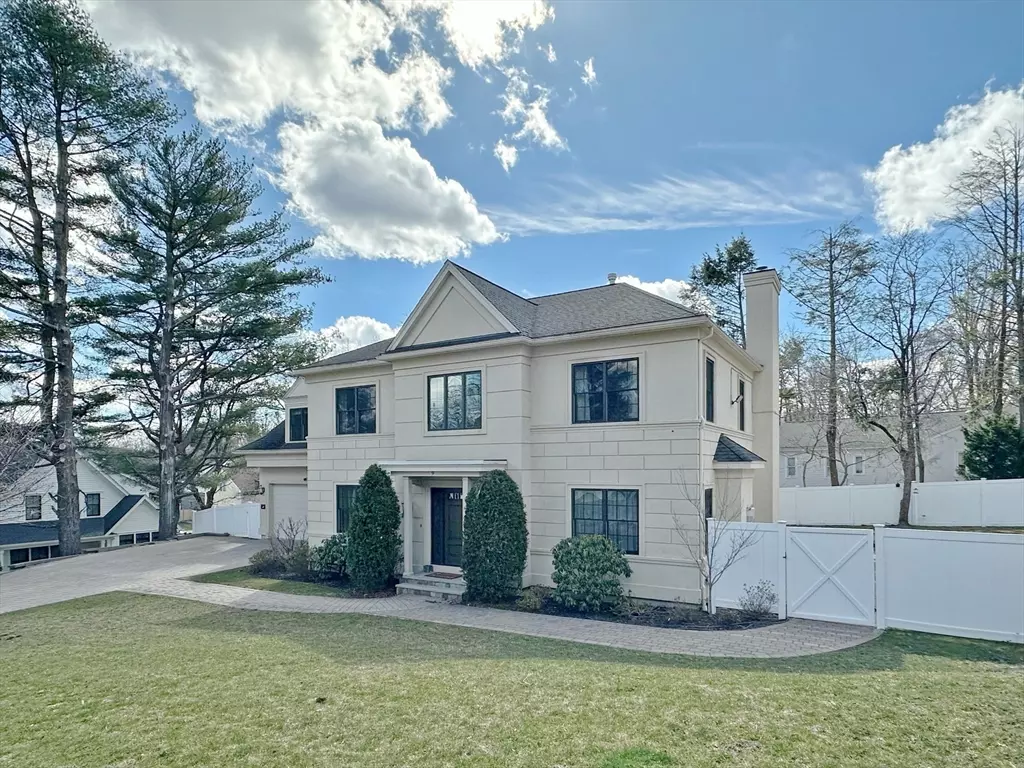 Newton, MA 02467,9 Vine St