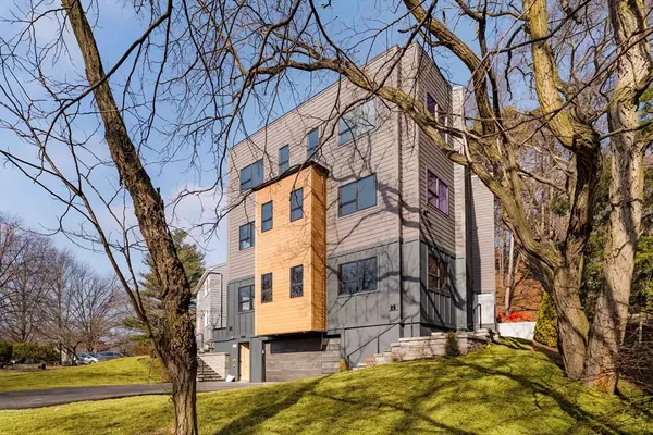 Brookline, MA 02445,29-31 Highland Rd #29