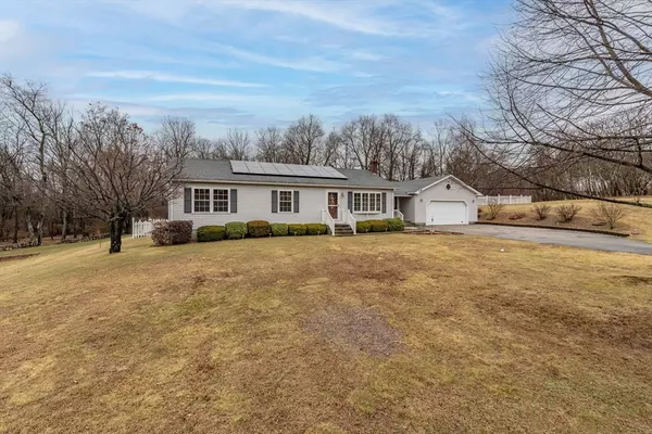 Palmer, MA 01069,14 Lauren Dr