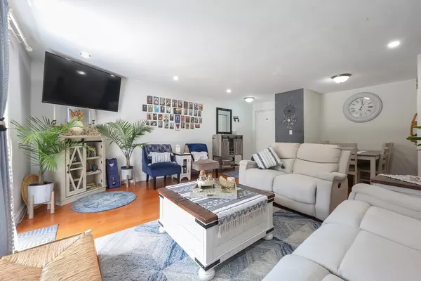 Weymouth, MA 02190,99 Fountain Lane #5