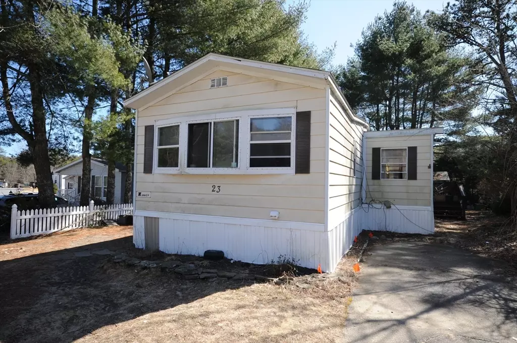 Carver, MA 02330,23 Marks Way