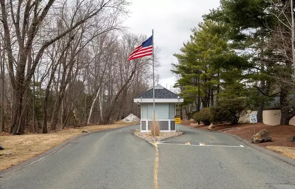 Lynnfield, MA 01940,1100 Salem St #42