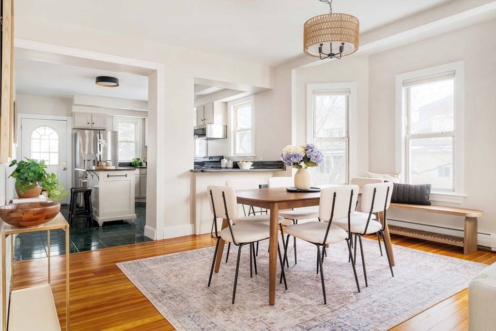 Somerville, MA 02145,42 Michigan Avenue #42