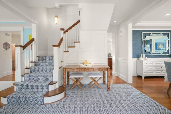 Wellesley, MA 02481,21 Cushing Road