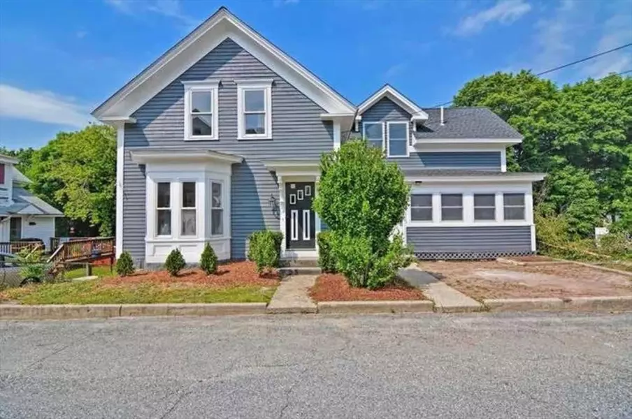 12 Chesley St, Millville, MA 01529