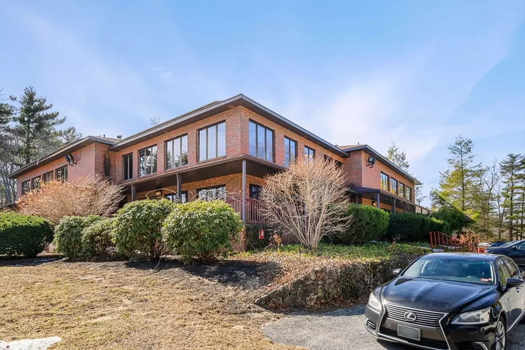 Seabrook, NH 03874,135 Folly Mill Rd