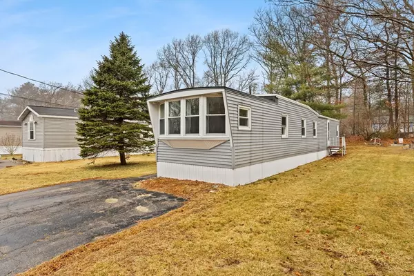 Taunton, MA 02780,72 Cypress Rd