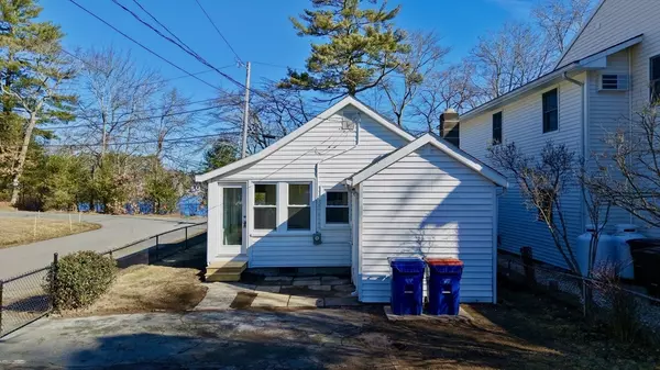 New Bedford, MA 02745,1174 Sassaquin Ave