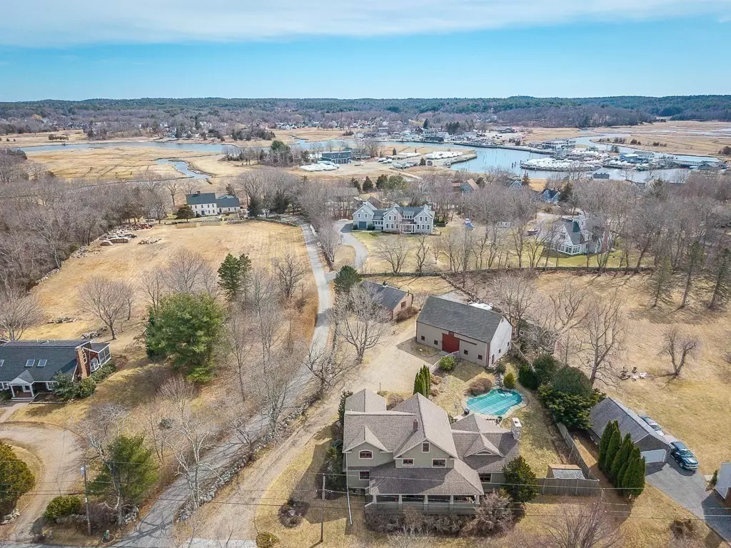 Essex, MA 01929,21 Spring