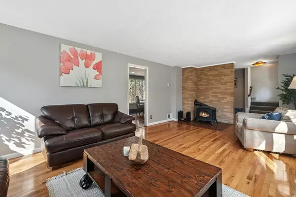 Hopkinton, MA 01748,58 S Mill St