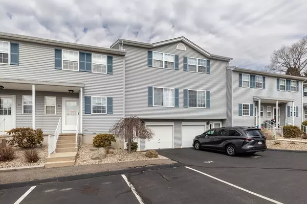 Ludlow, MA 01056,57 Waters Edge #57