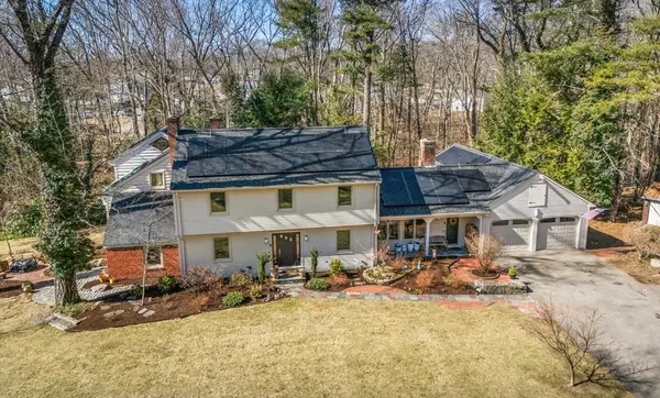 4 Thayer Farms Rd, Attleboro, MA 02703