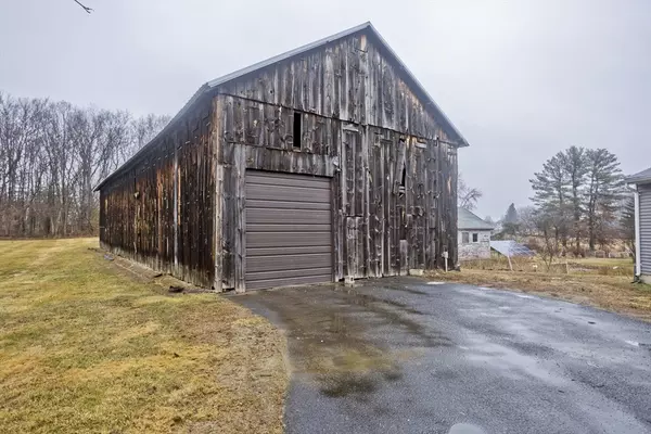 Hatfield, MA 01038,34 King St