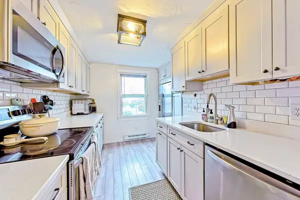 Marshfield, MA 02050,848 Plain St #29