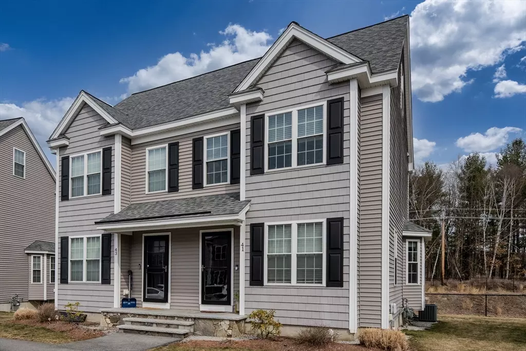 Tyngsborough, MA 01879,41 Riley Rd #41