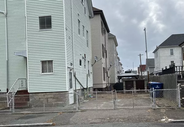 New Bedford, MA 02740,52 Swift Street