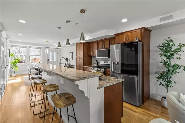 Somerville, MA 02145,26 Marshall St #26R